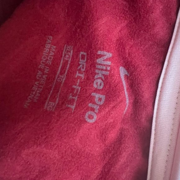 Nike XL Dry-Fit Training Top for Girl - Picture 2 of 6